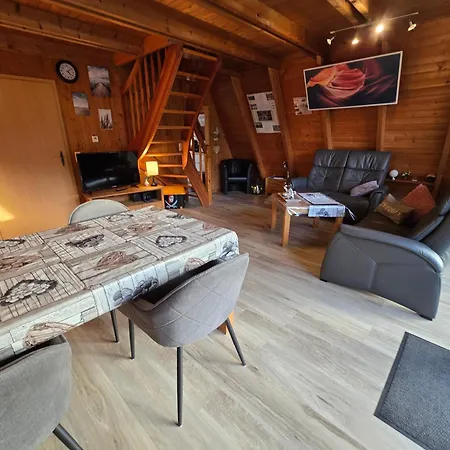 Prázdninový dům Haus Blume *